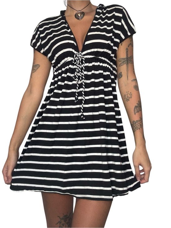 Old Navy Dresses & Skirts - Y2KBlack & White Striped Hooded babydoll Dress